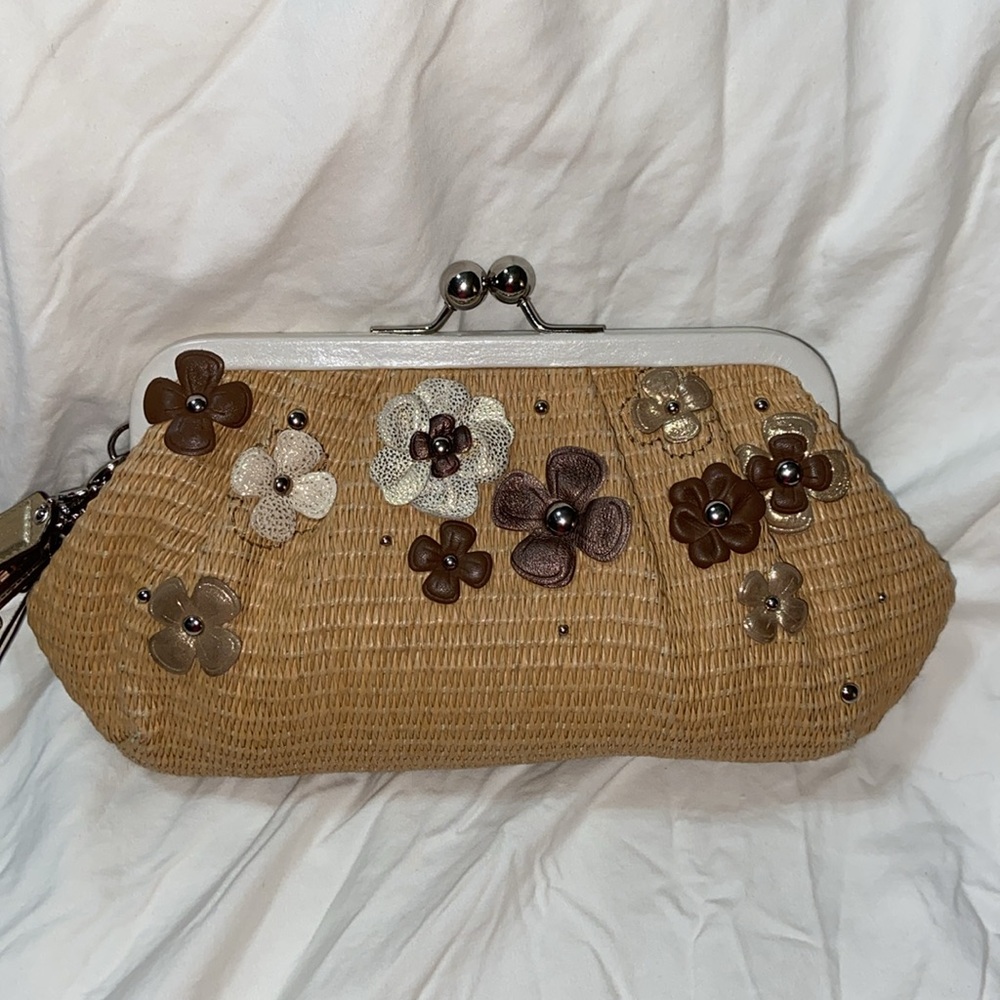 Coach Tan Straw Floral Appliqué Wristlet with Cream Trim - Picture 4 of 16